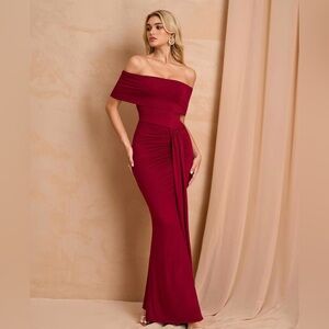 Chic Strapless Burgundy Dress